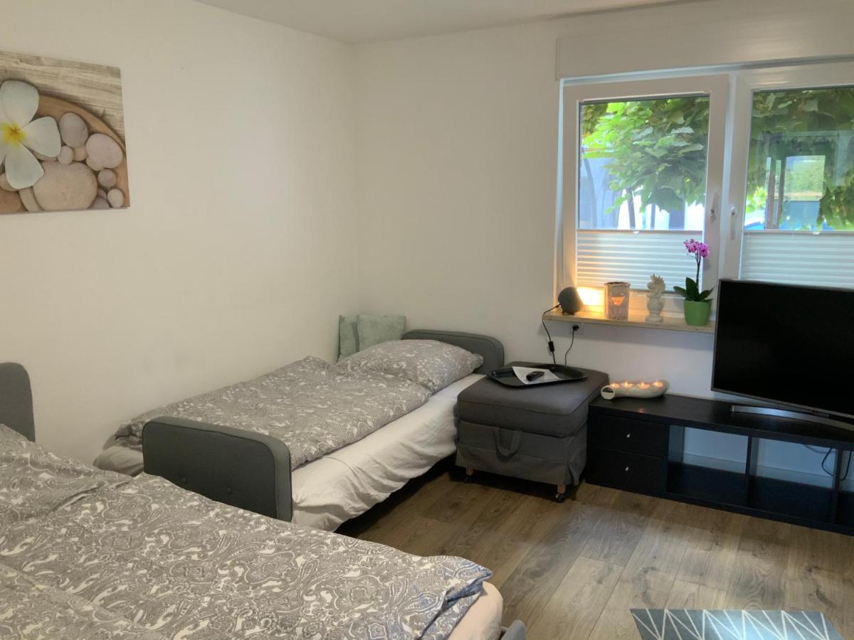 Gemuetliche 1-Zimmer Wohnung Mit Eigenem Eingang Wesseling Exterior photo